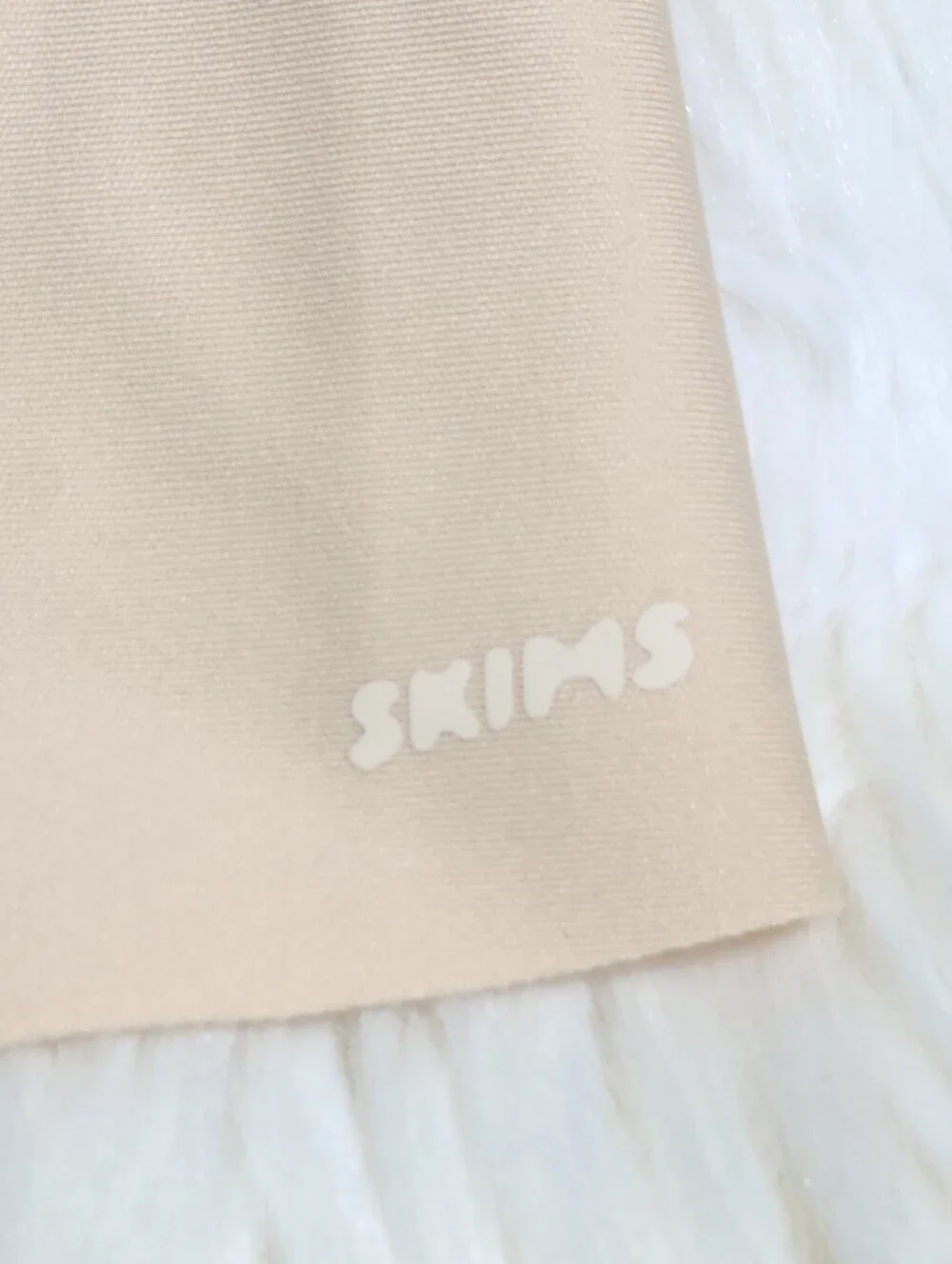 SKIMS Body Core Sculpt Open Bust Mid Thigh Bodysuit Cream Sand Small NEW - Picture 3 of 5